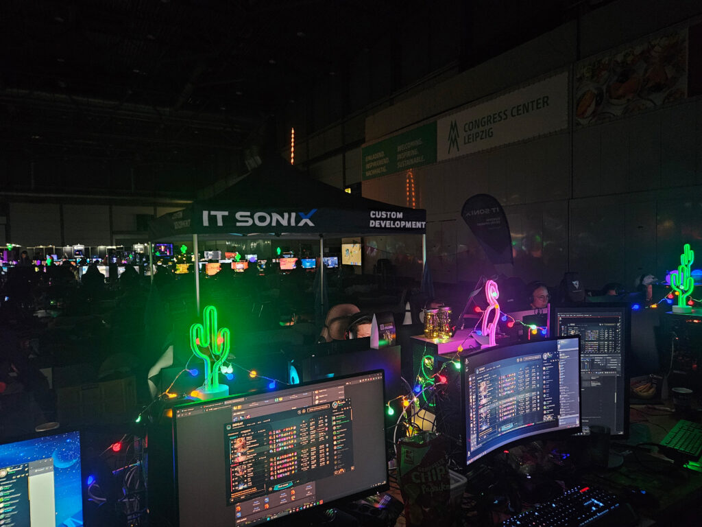 The IT Sonix booth at a gaming event at the Leipzig Congress Center.